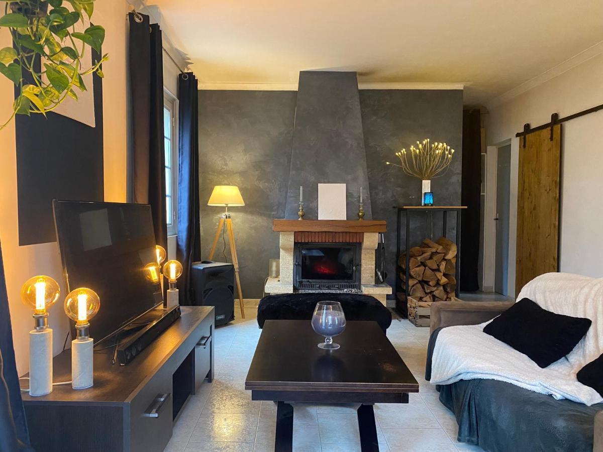 Villa Calme Avec Piscine Privee Nîmes Eksteriør bilde
